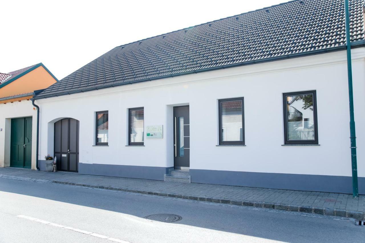 Vino Verde Poysdorf Buitenkant foto